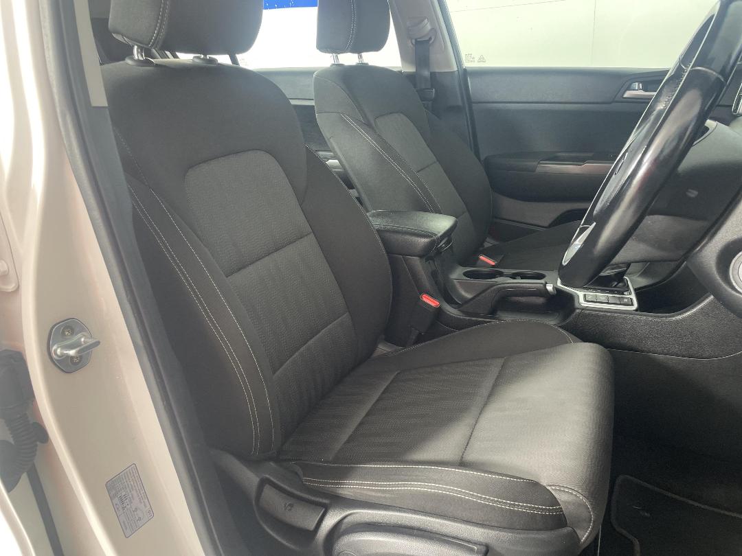 Photo '16' of KIA Sportage