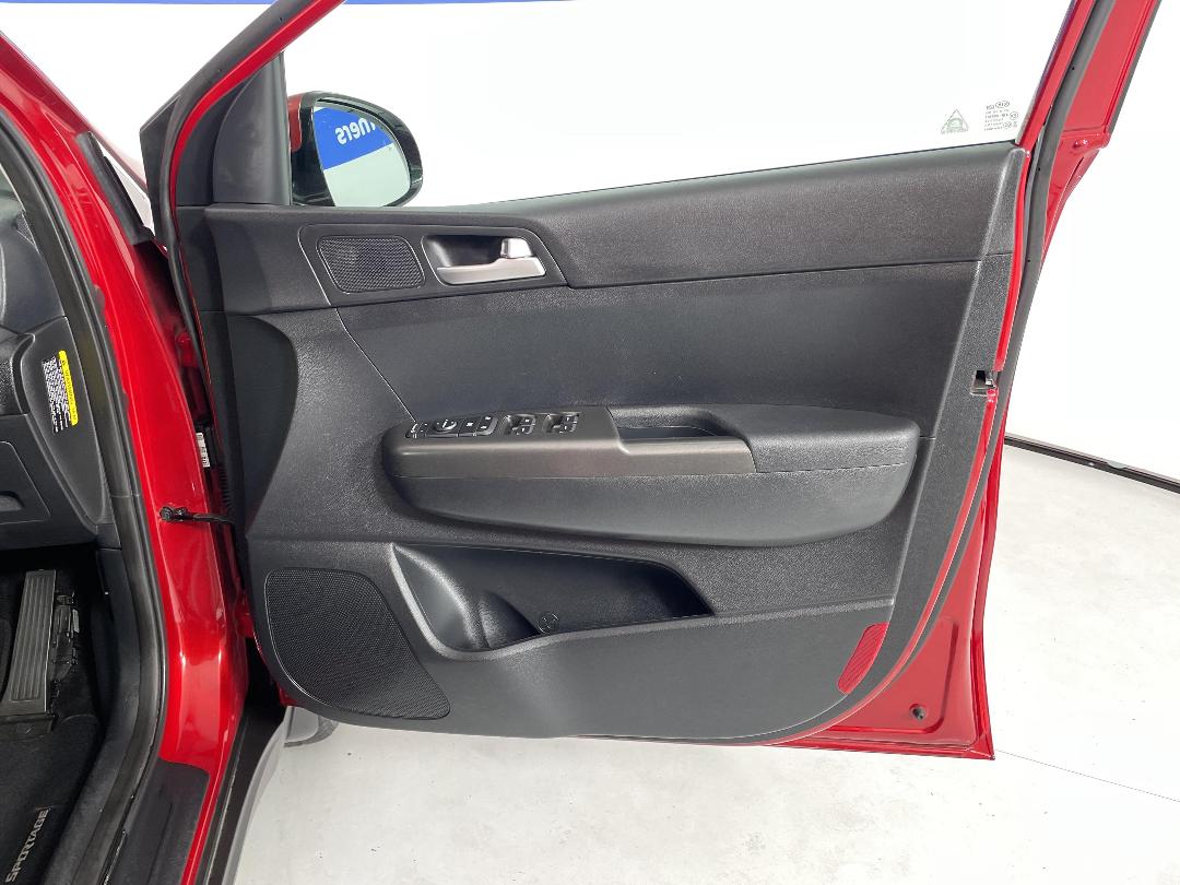 Photo '15' of KIA Sportage Photo '15' of KIA Sportage