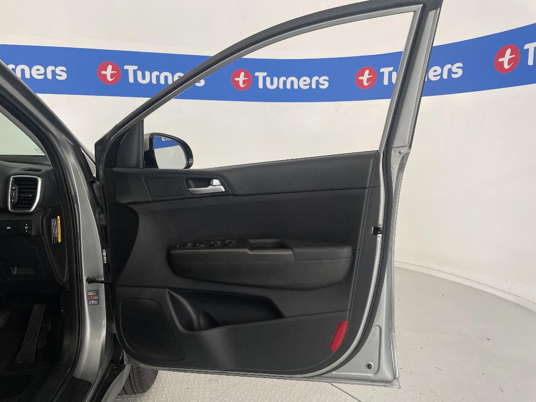 Photo '15' of KIA Sportage Photo '15' of KIA Sportage