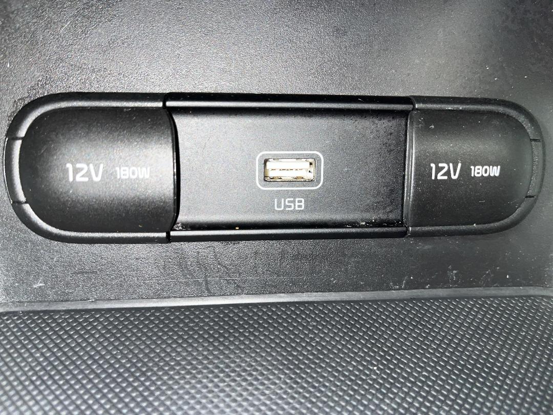 Photo '30' of KIA Sportage