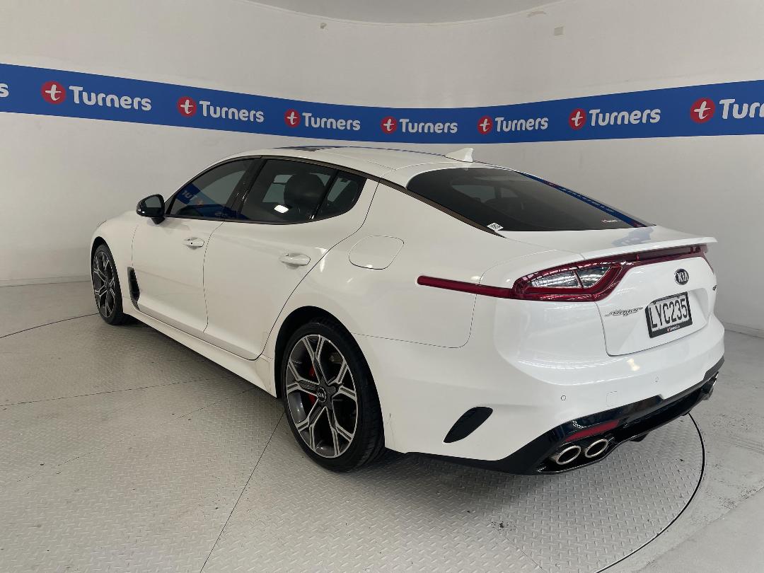 Photo '5' of KIA Stinger