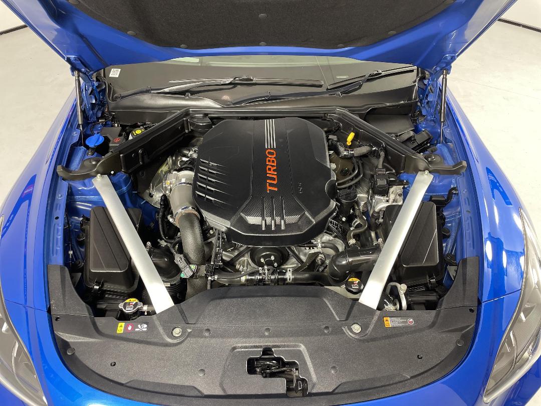 Photo '13' of KIA Stinger Photo '13' of KIA Stinger