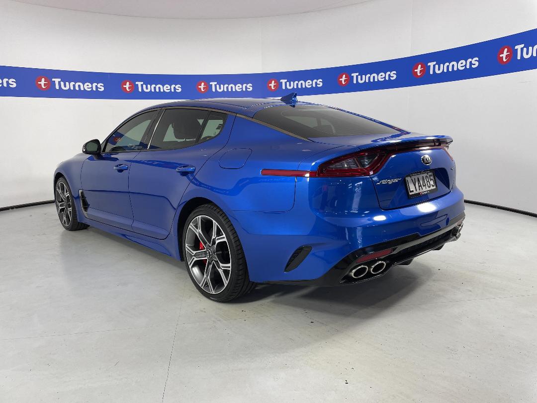 Photo '5' of KIA Stinger Photo '5' of KIA Stinger