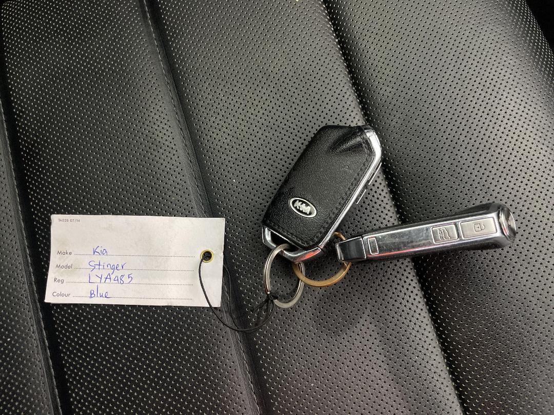 Photo '22' of KIA Stinger Photo '22' of KIA Stinger