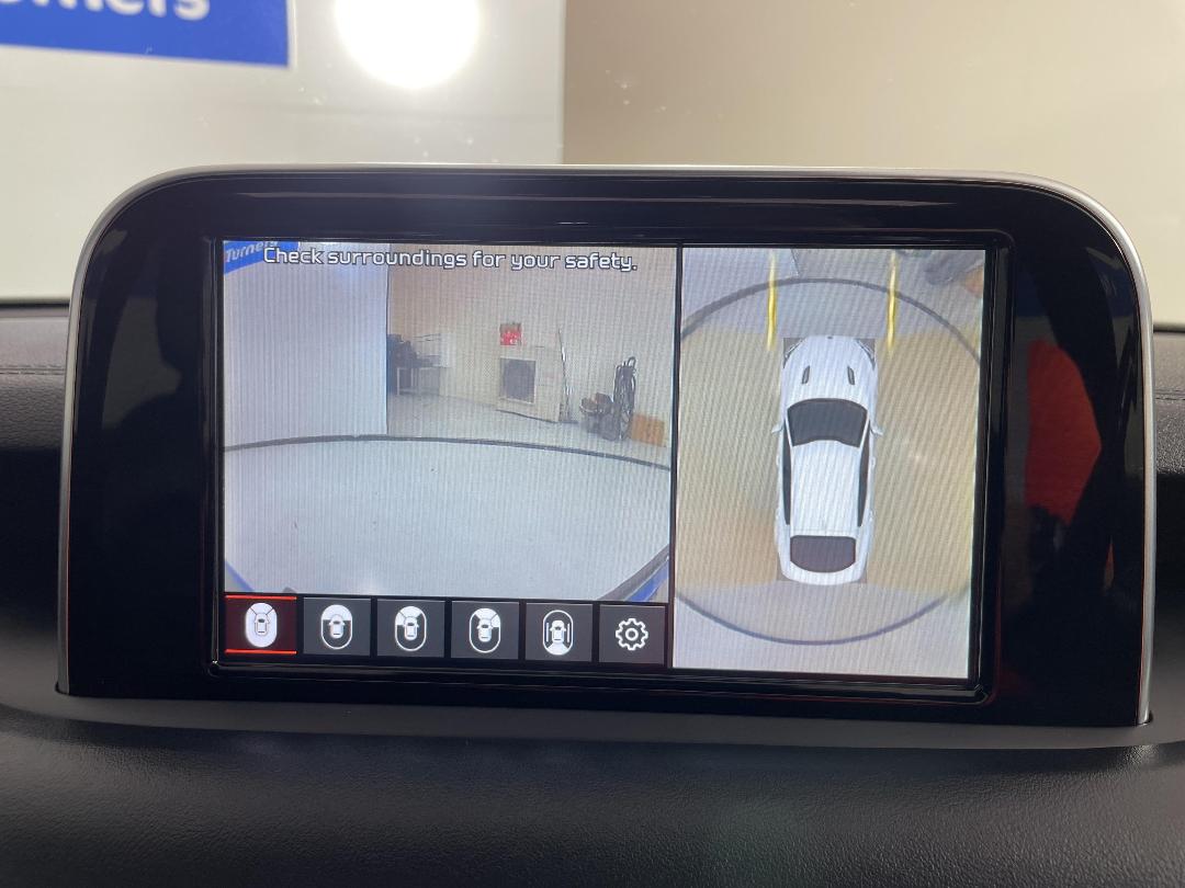 Photo '31' of KIA Stinger Photo '31' of KIA Stinger