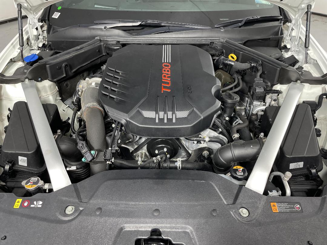 Photo '13' of KIA Stinger