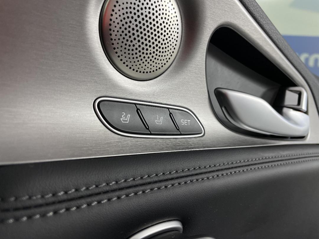 Photo '30' of KIA Stinger