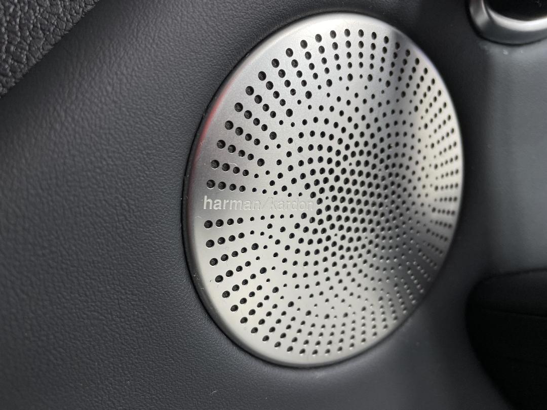 Photo '31' of KIA Stinger