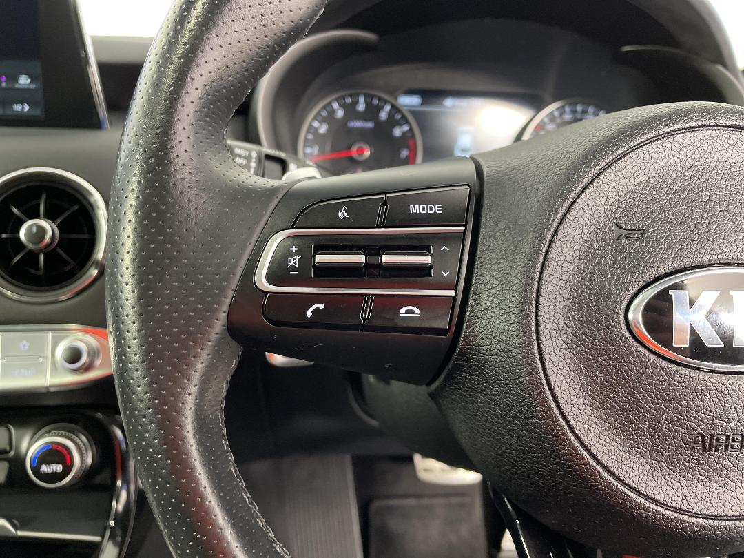 Photo '38' of KIA Stinger