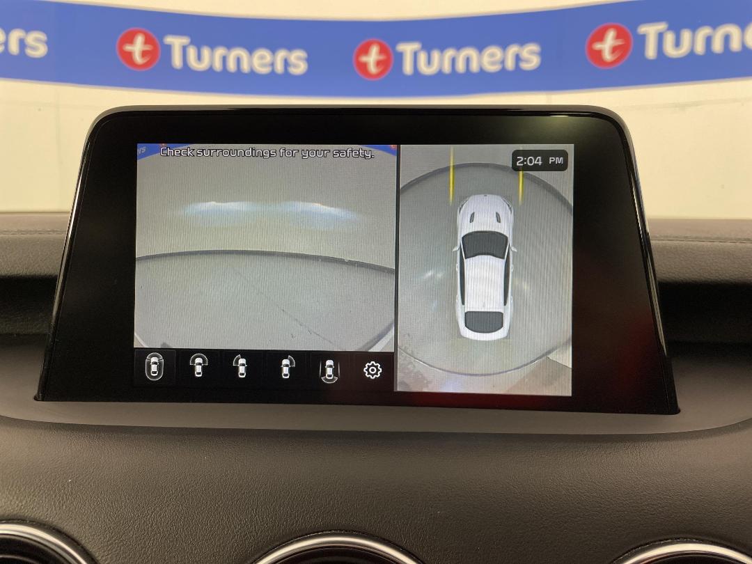 Photo '42' of KIA Stinger