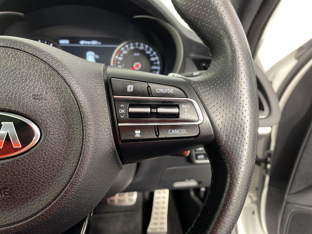 Photo '39' of KIA Stinger