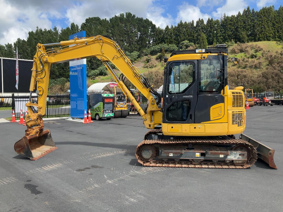 Photo '7' of Komatsu PC88MR-10 Excavator
