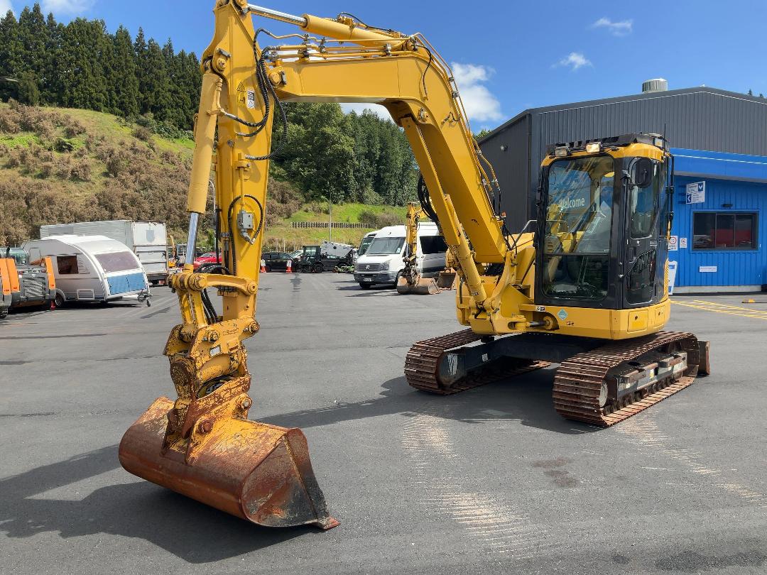 Photo '9' of Komatsu PC88MR-10 Excavator