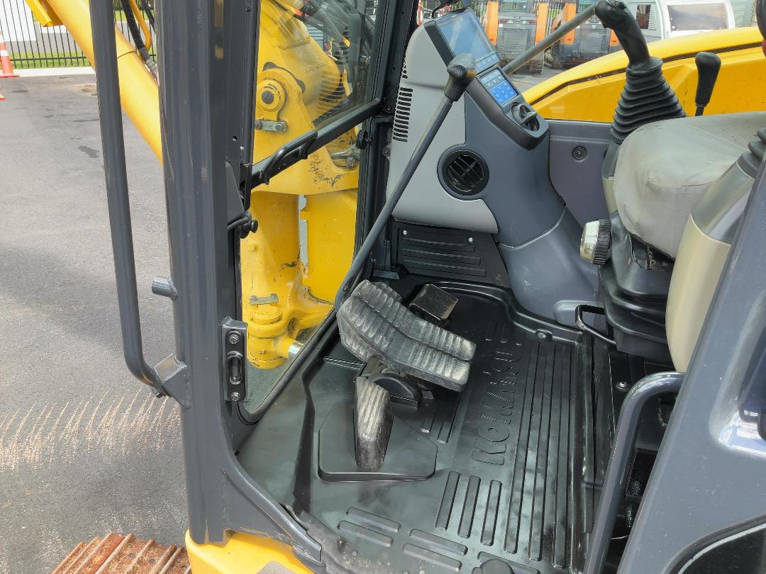 Photo '23' of Komatsu PC88MR-10 Excavator