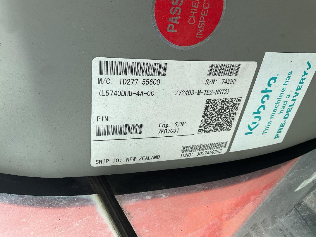 Photo '20' of Kubota L5740 Sweeper