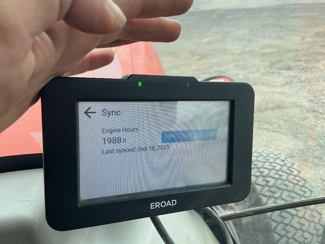 Photo '22' of Kubota L5740 Sweeper