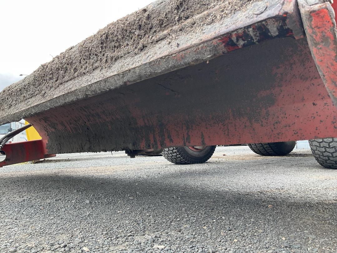 Photo '29' of Kubota L5740 Tractor