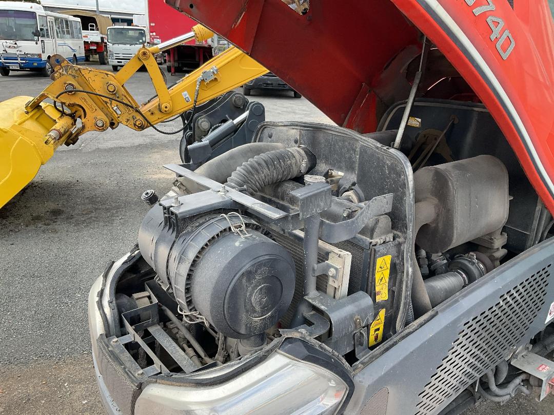 Photo '31' of Kubota L5740 Tractor
