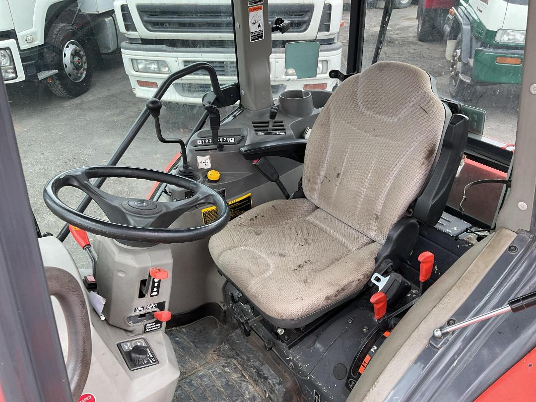 Photo '14' of Kubota L5740 Tractor