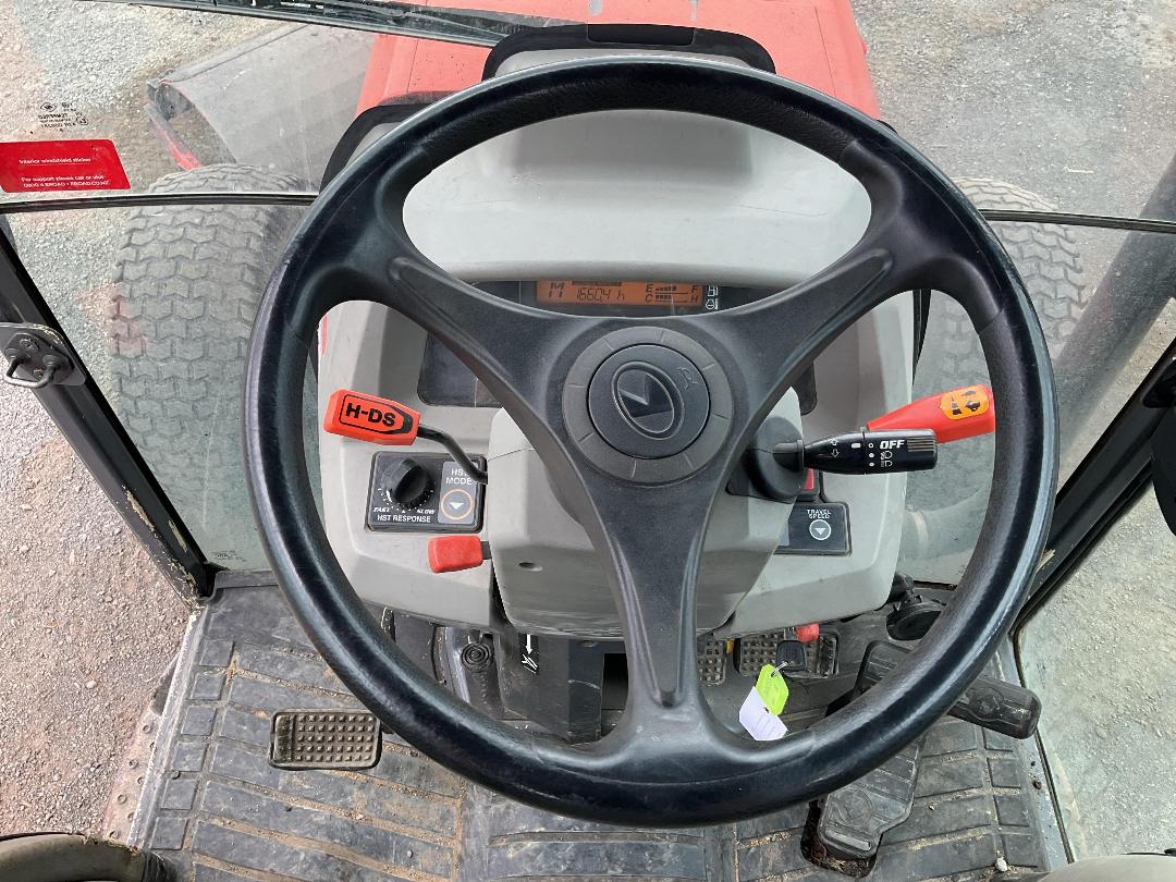 Photo '15' of Kubota L5740 Tractor