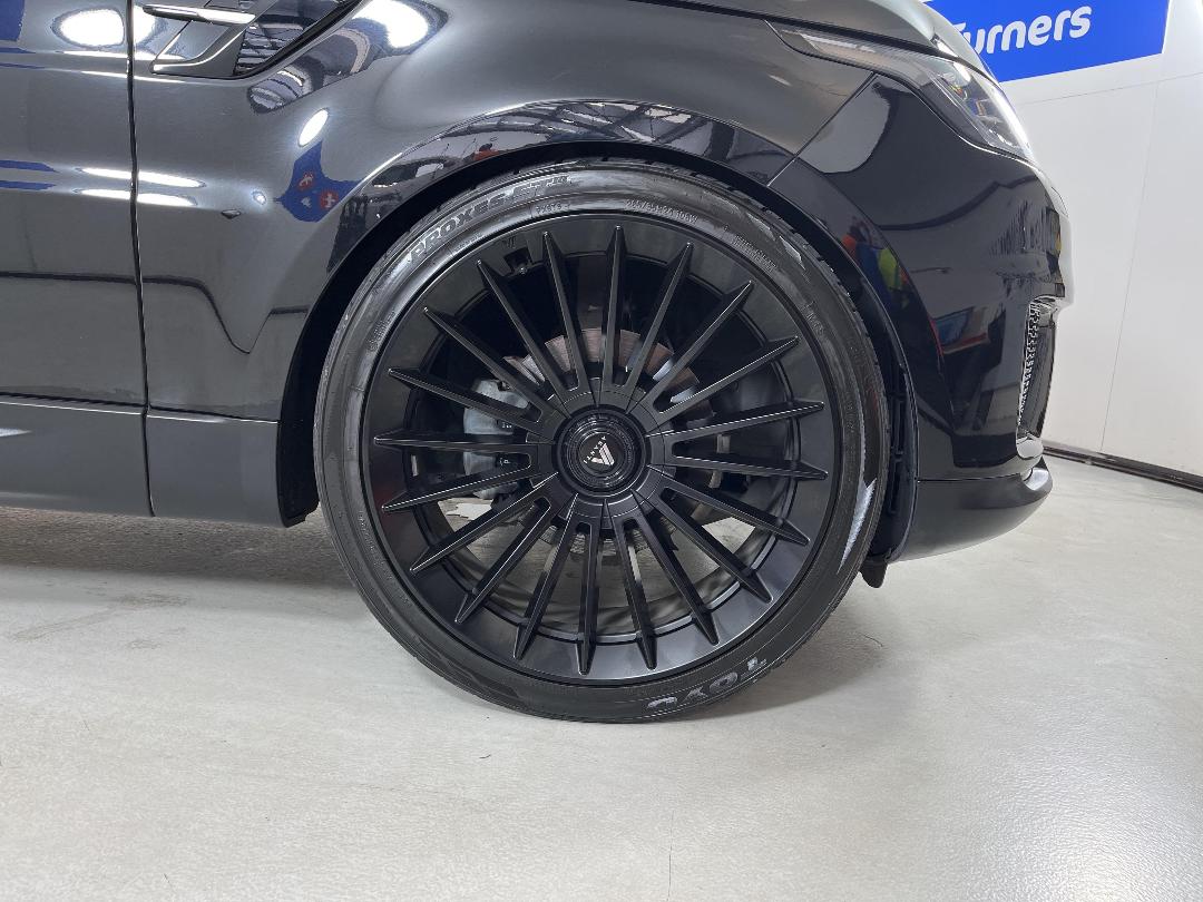 Photo '9' of Land Rover Range Rover Sport Photo '9' of Land Rover Range Rover Sport