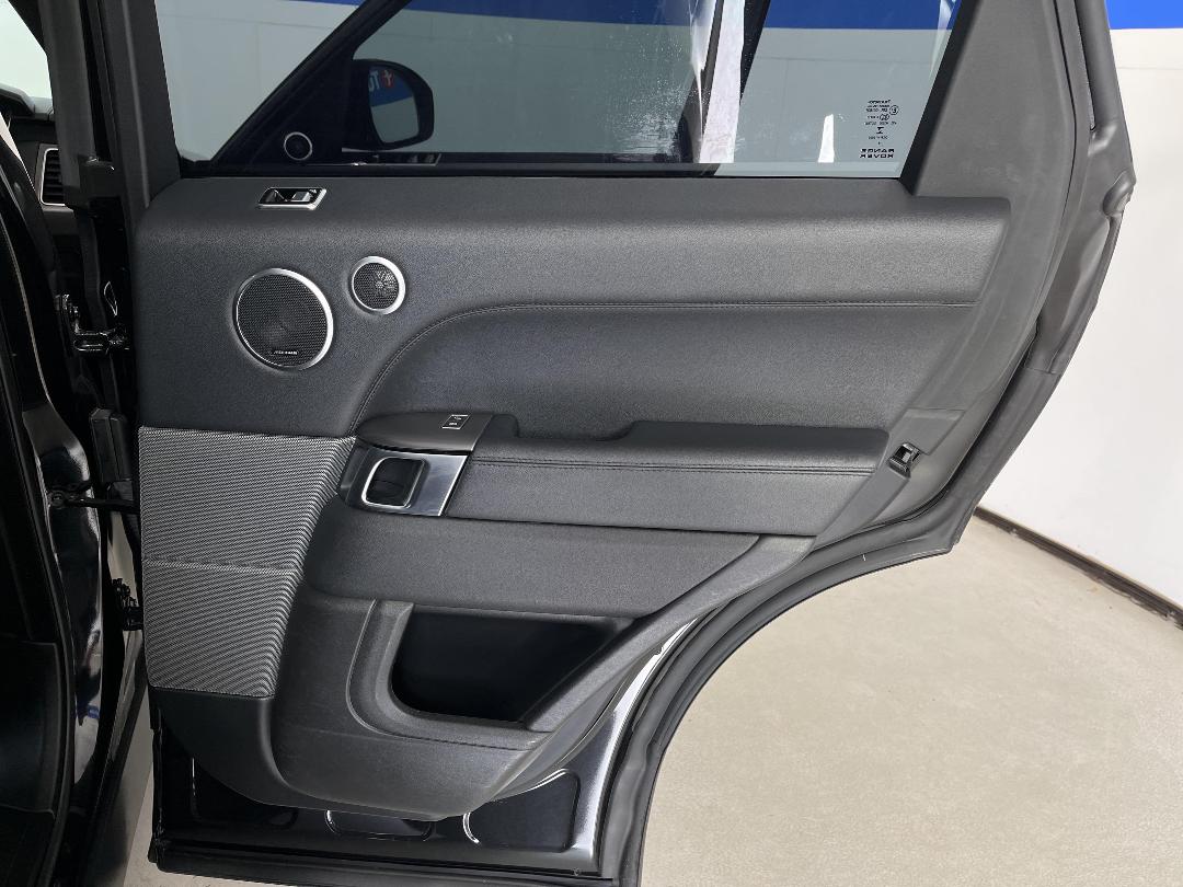 Photo '19' of Land Rover Range Rover Sport Photo '19' of Land Rover Range Rover Sport