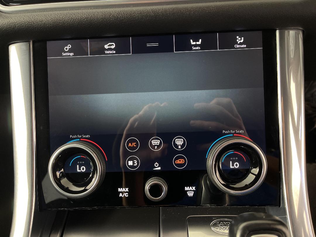 Photo '28' of Land Rover Range Rover Sport Photo '28' of Land Rover Range Rover Sport