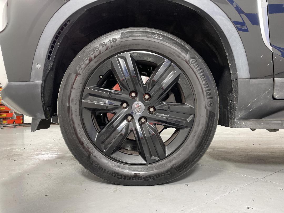 Photo '10' of LDV D90