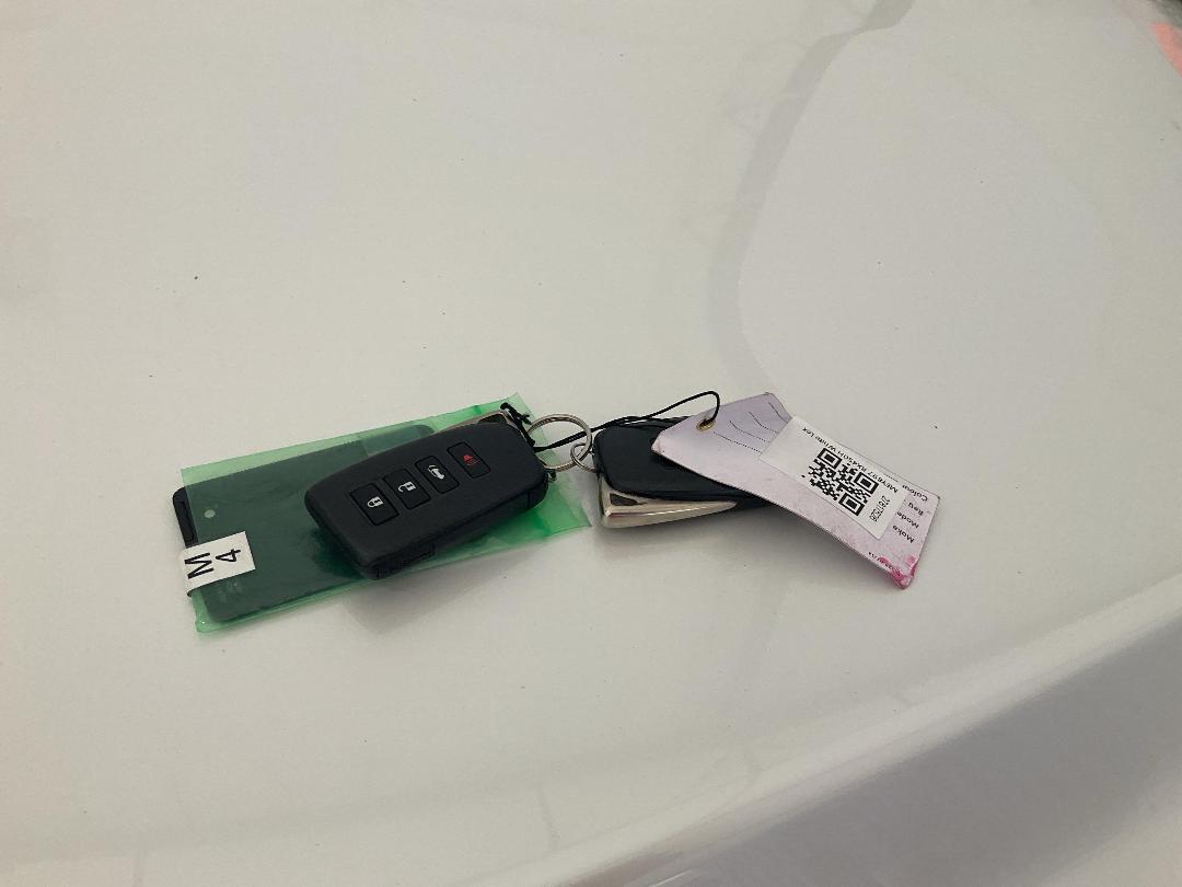 Photo '13' of Lexus RX450H Limited Photo '13' of Lexus RX450H Limited