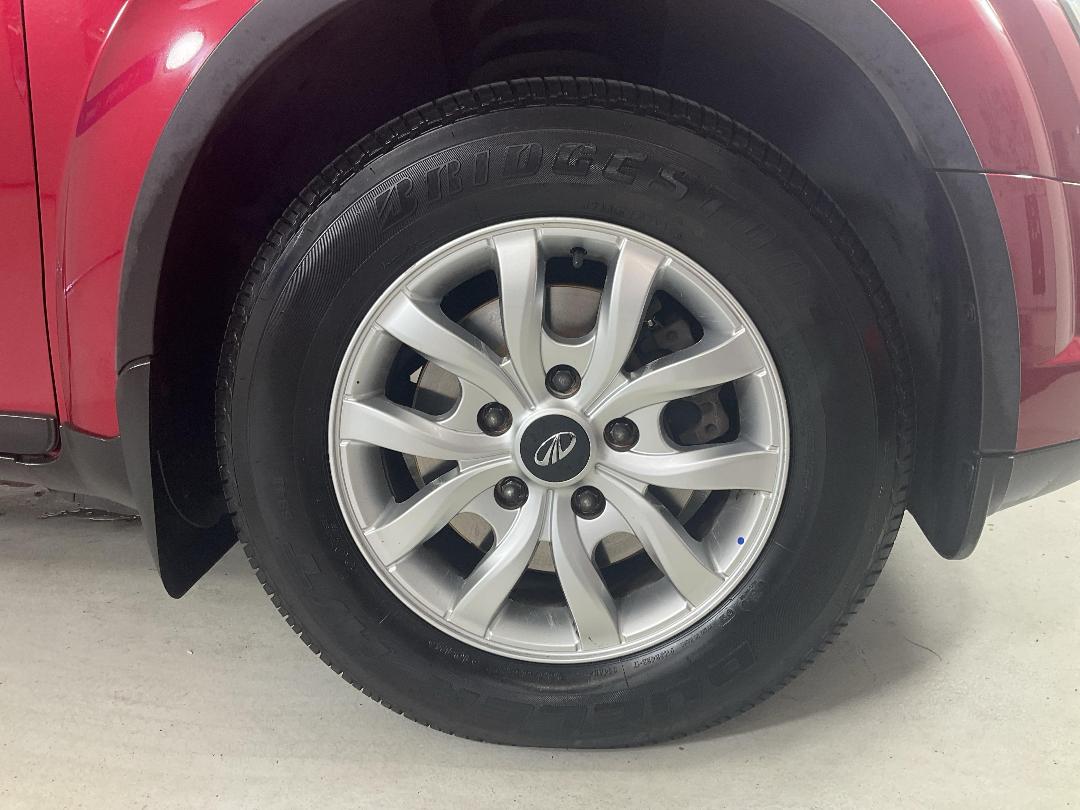 Photo '9' of Mahindra XUV Photo '9' of Mahindra XUV