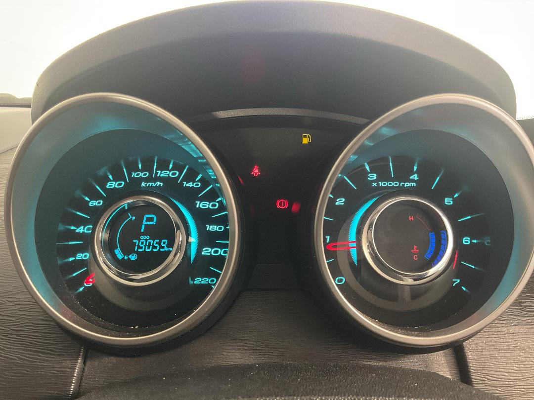 Photo '21' of Mahindra XUV Photo '21' of Mahindra XUV