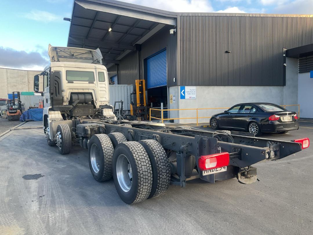 Photo '7' of MAN TGS 35.540  8X4 Cab Chassis
