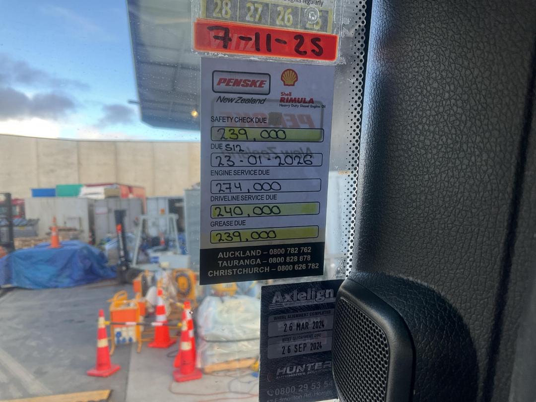 Photo '21' of MAN TGS 35.540  8X4 Cab Chassis