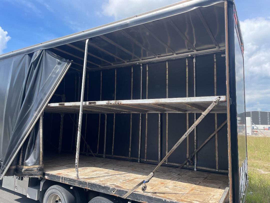 Photo '20' of MAN TGX + Trailer Curtainsider