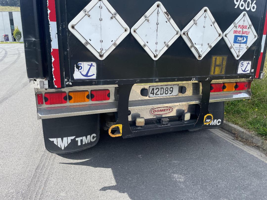 Photo '19' of MAN TGX + Trailer Curtainsider