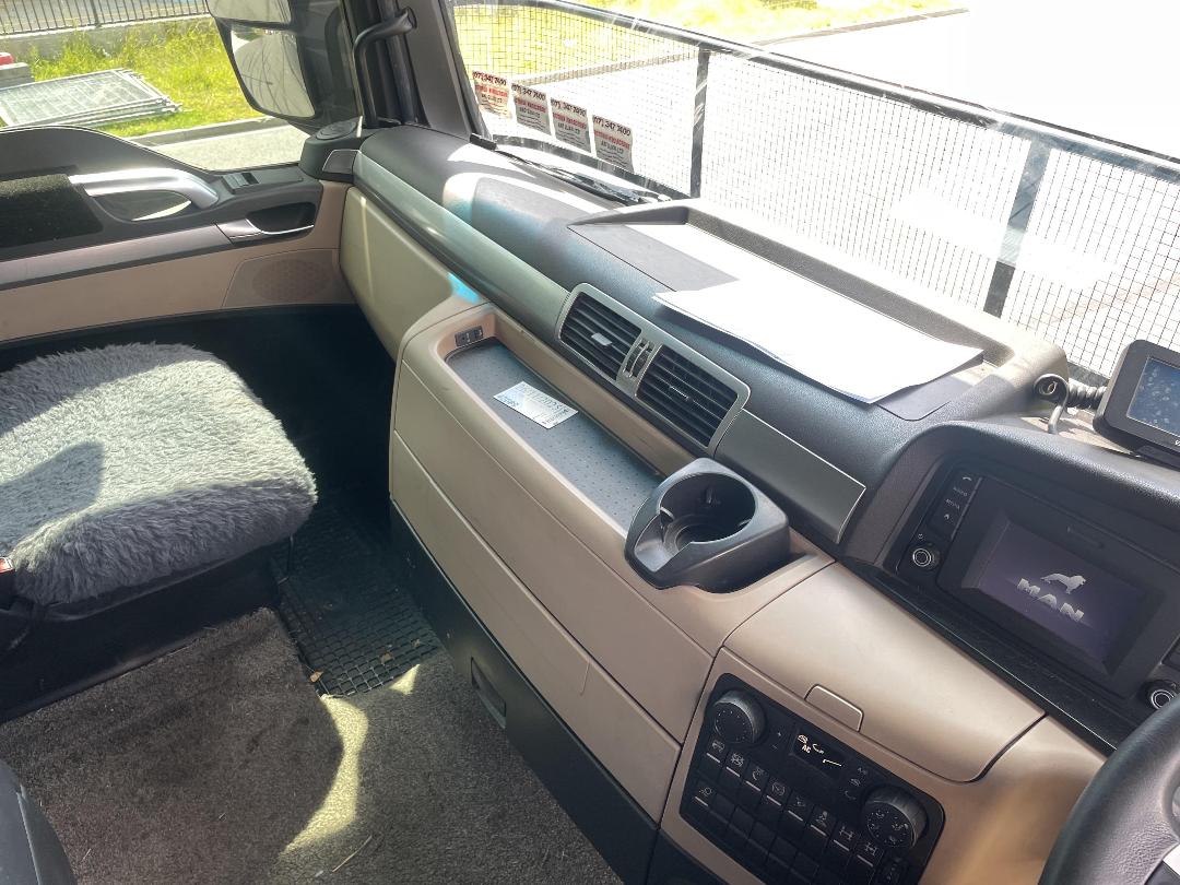 Photo '18' of MAN TGX + Trailer Curtainsider