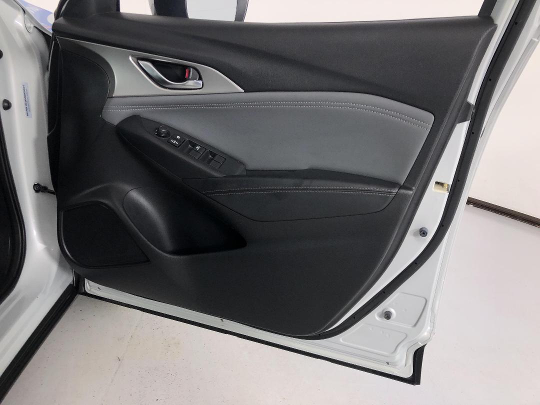 Photo '15' of Mazda CX-3 Photo '15' of Mazda CX-3