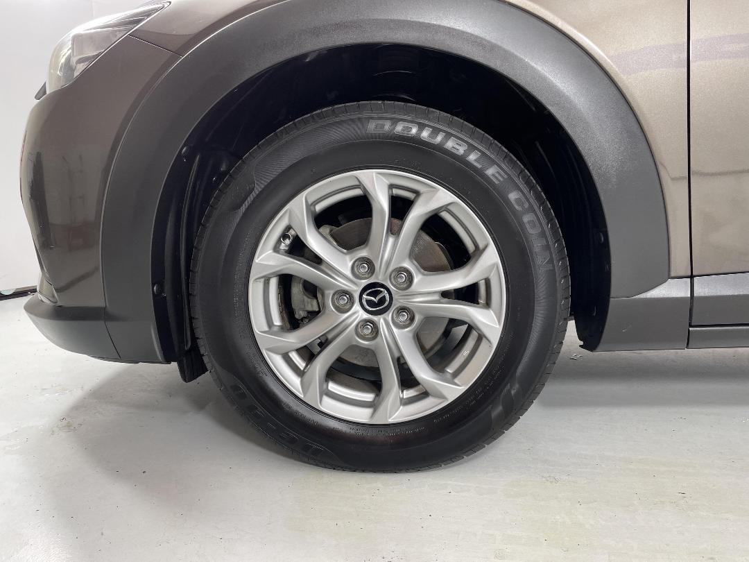 Photo '10' of Mazda CX-3