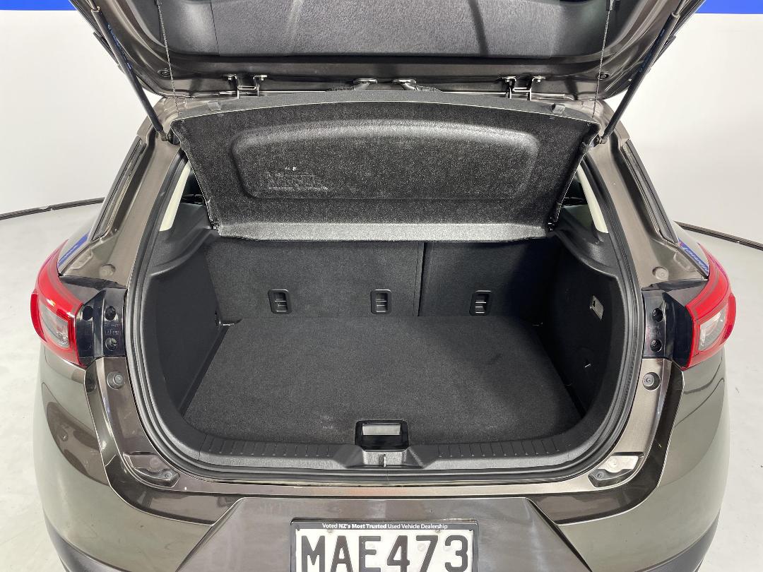 Photo '14' of Mazda CX-3