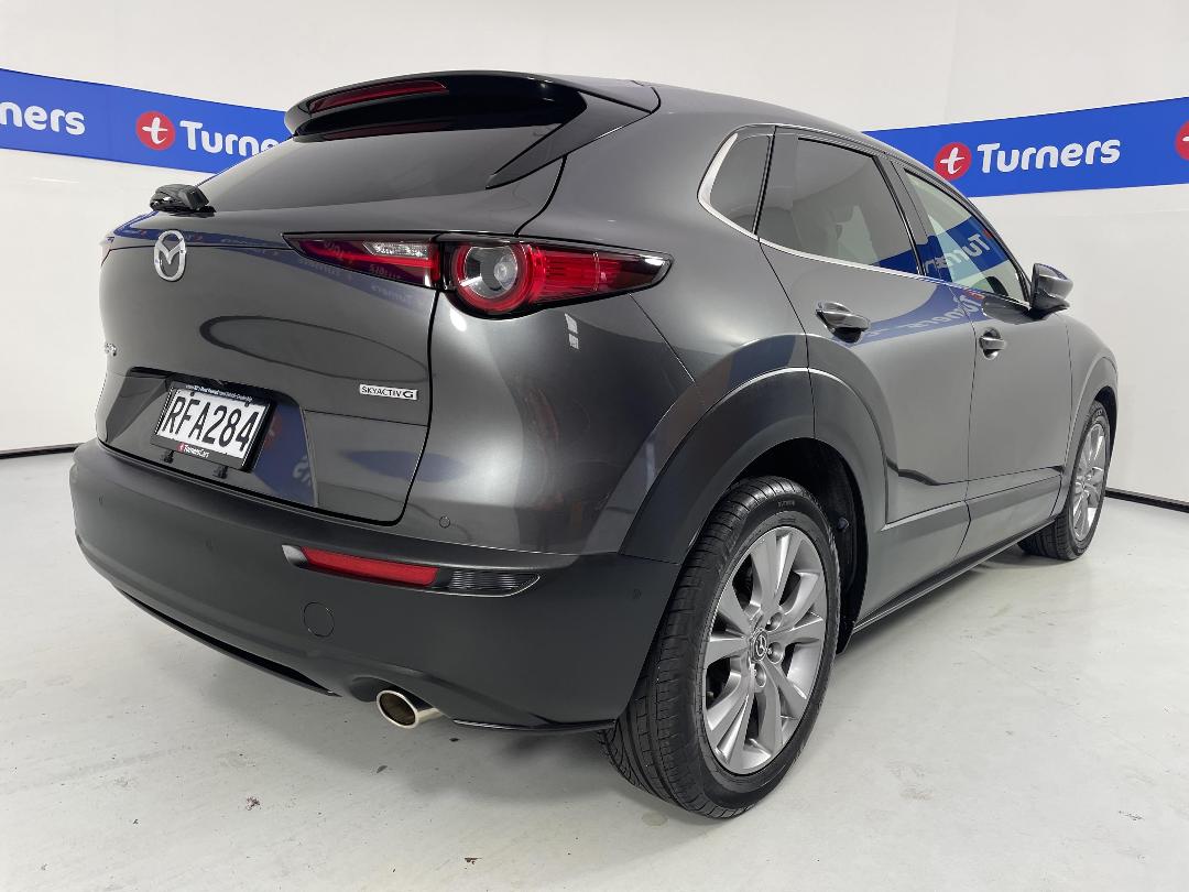 Photo '7' of Mazda CX-30