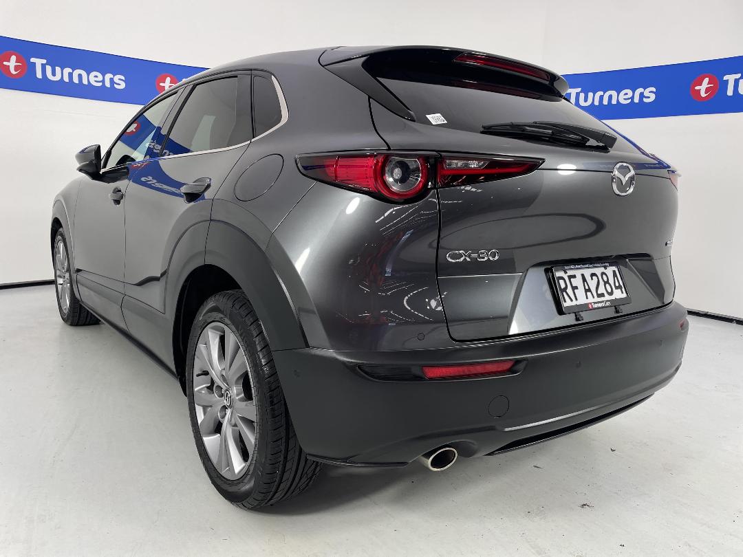 Photo '5' of Mazda CX-30