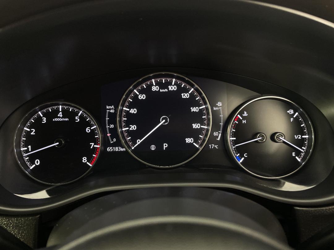 Photo '21' of Mazda CX-30