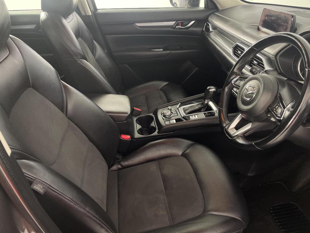 Photo '16' of Mazda CX-5 Photo '16' of Mazda CX-5