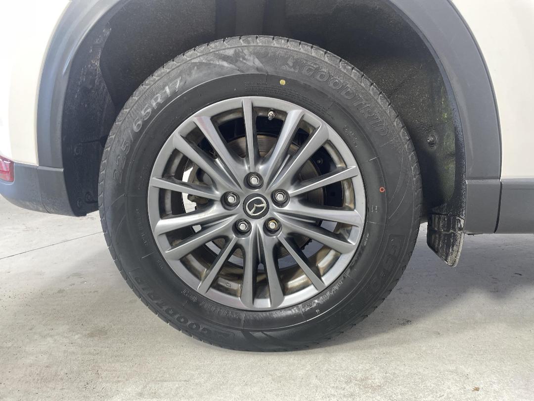 Photo '12' of Mazda CX-5 Photo '12' of Mazda CX-5