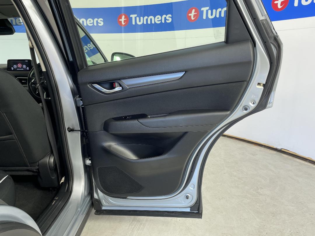 Photo '19' of Mazda CX-5