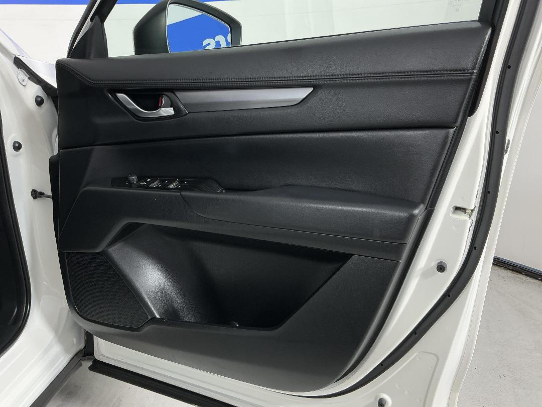 Photo '15' of Mazda CX-5