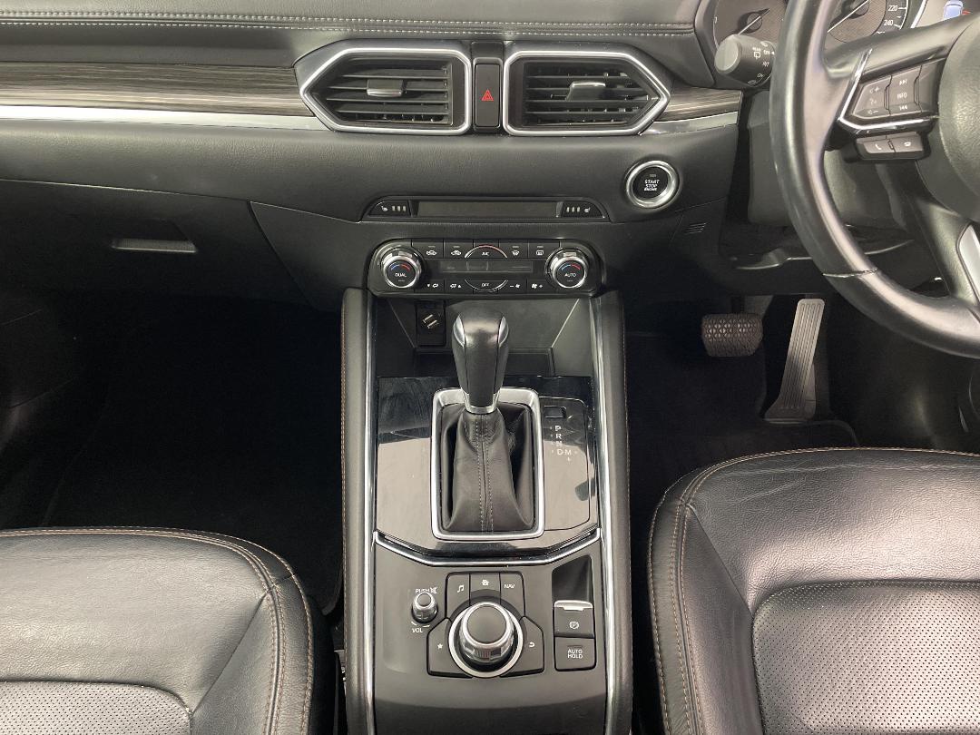 Photo '18' of Mazda CX-5