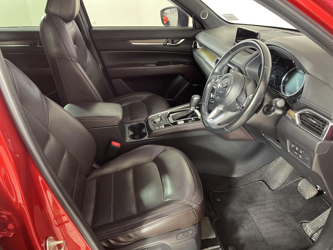 Photo '16' of Mazda CX-5