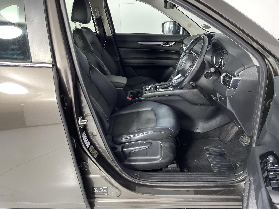 Photo '16' of Mazda CX-5 Photo '16' of Mazda CX-5