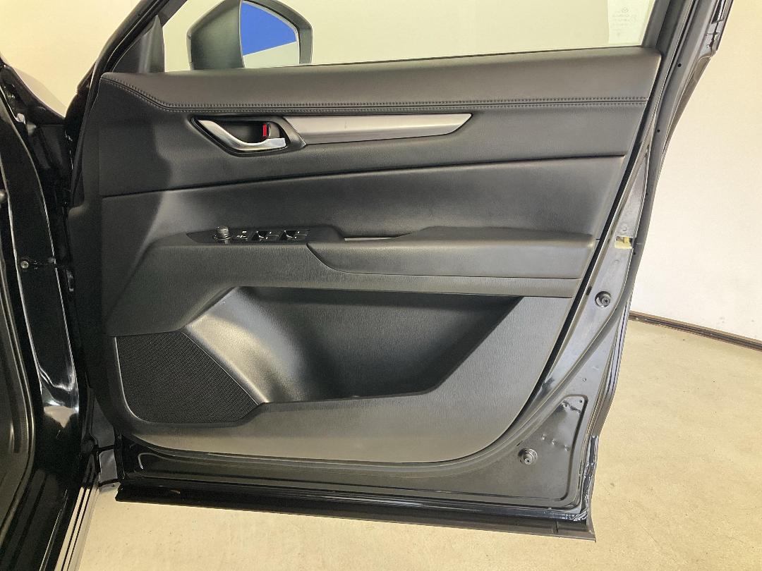 Photo '15' of Mazda CX-5 Photo '15' of Mazda CX-5